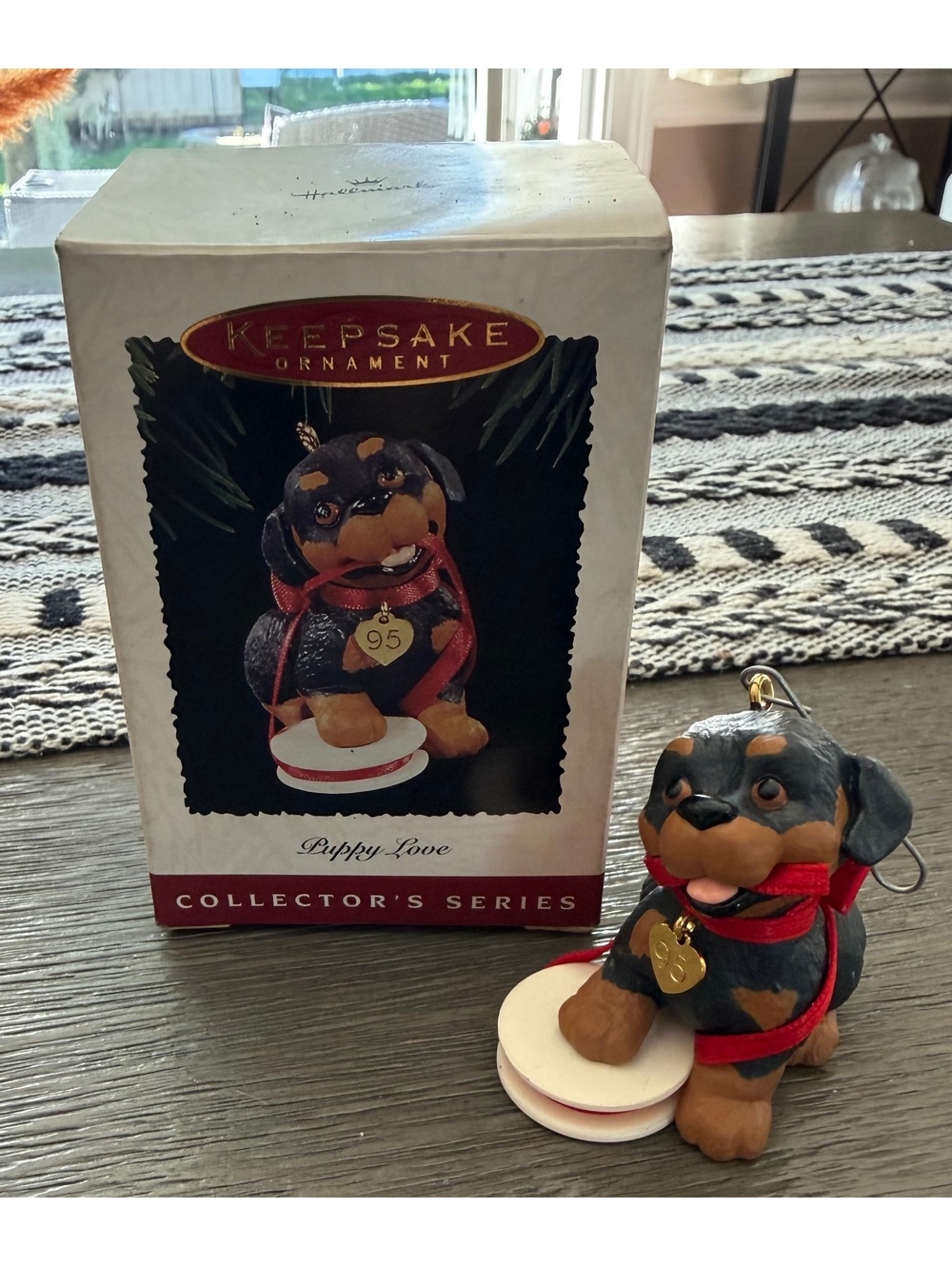 1995 Hallmark Keepsake Ornament Puppy Love #5 Rottweiler Dog Box Tab